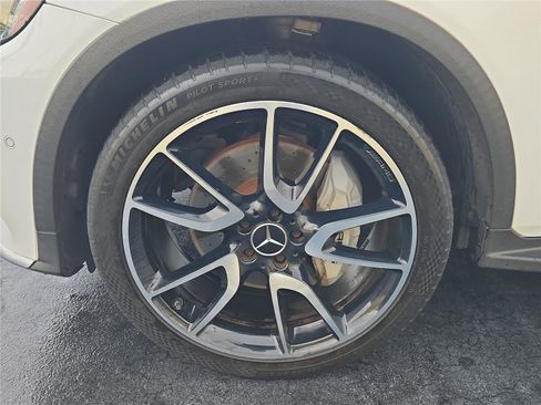 Used 2019 Mercedes-Benz GLC 43 AMG 4MATIC image 7