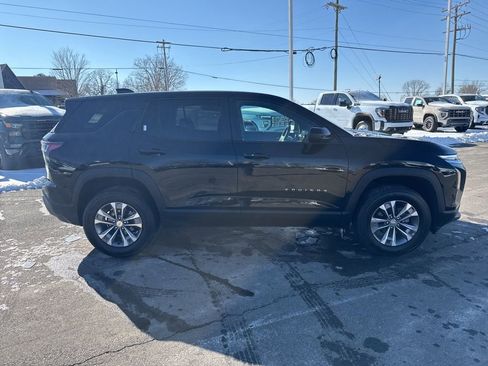 Used 2025 Chevrolet Equinox LT image 6