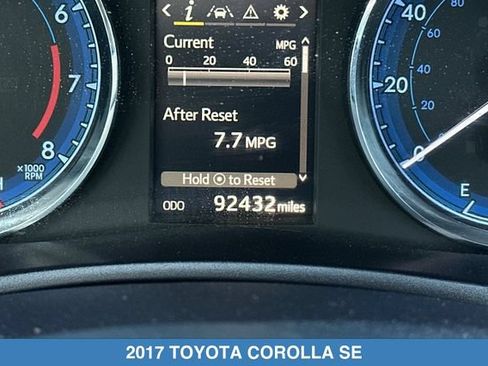 Used 2017 Toyota Corolla SE FWD image 25
