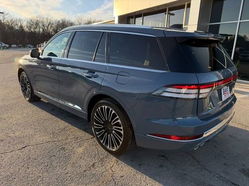 Used 2025 Lincoln Aviator Black Label image 5