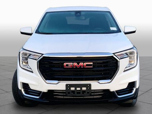 Used 2024 GMC Terrain SLE AWD/4WD image 4
