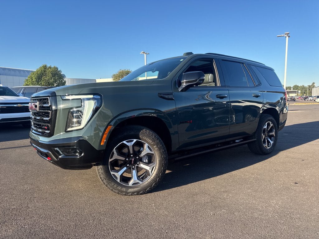 Used 2026 GMC Yukon AT4 Ultimate w/ LPO, Floor Liner Package AWD/4WD 360° Tour