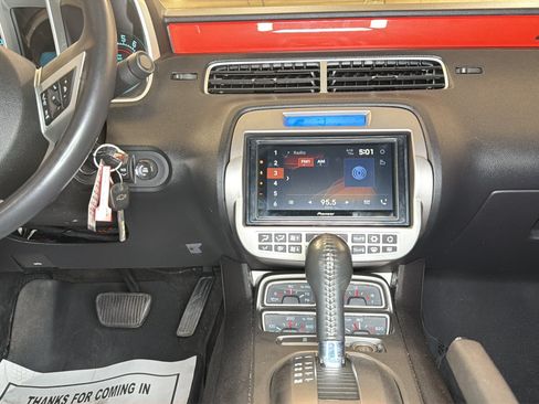 Used 2011 Chevrolet Camaro SS RWD image 15