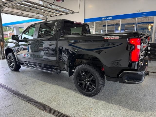 Used 2021 Chevrolet Silverado 1500 Custom Trail Boss AWD/4WD image 5