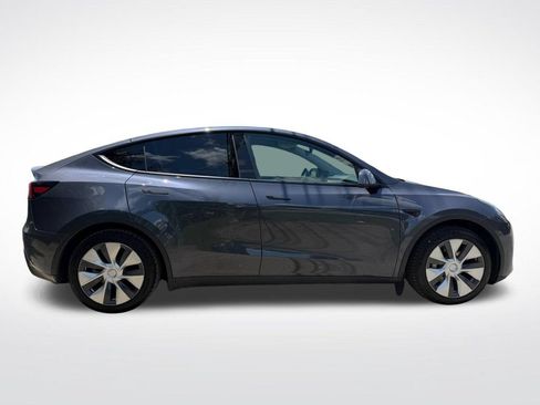 Used 2023 Tesla Model Y Long Range AWD/4WD image 6