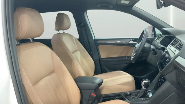 Certified 2024 Volkswagen Tiguan SE AWD/4WD image 13