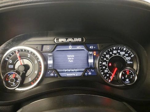 Used 2023 RAM 2500 Laramie image 12