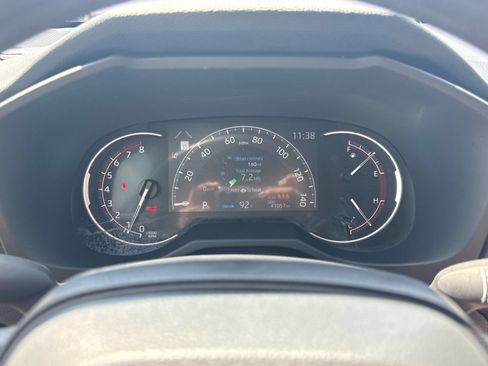 Used 2025 Toyota RAV4 XLE FWD image 18