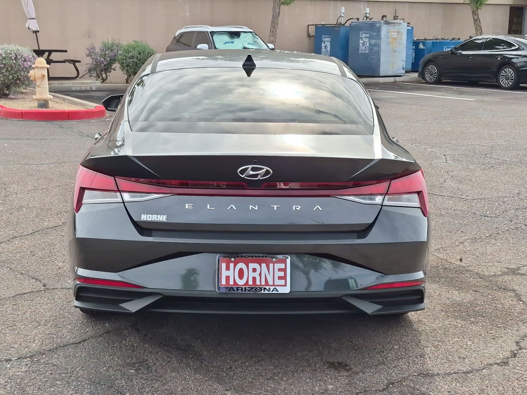 Used 2023 Hyundai Elantra SEL FWD image 6