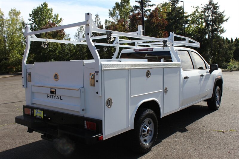 Used 2023 GMC Sierra 2500 Pro w/ Convenience Package AWD/4WD image 4
