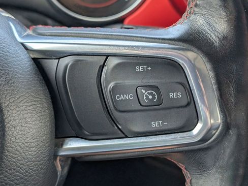 Used 2019 Jeep Wrangler Unlimited Rubicon w/ Dual Top Group image 16