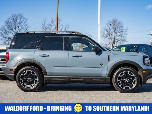 Used 2024 Ford Bronco Sport Outer Banks w/ Tech Package image 3