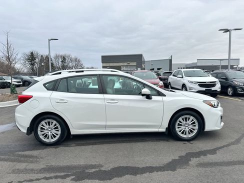 Used 2018 Subaru Impreza 2.0i Premium image 14