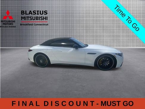 Used 2022 Mercedes-Benz SL 55 AMG 4MATIC w/ Driver Assistance Package image 19