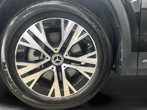 Used 2025 Mercedes-Benz GLA 250 image 34
