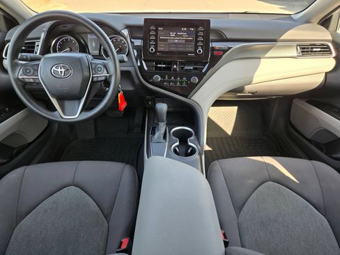 Used 2021 Toyota Camry LE FWD image 10
