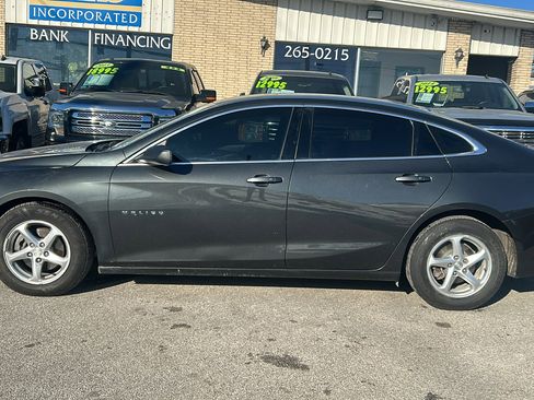 Used 2018 Chevrolet Malibu LS image 1