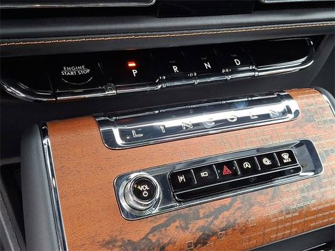 New 2025 Lincoln Aviator Black Label w/ Black Label Special Edition image 7