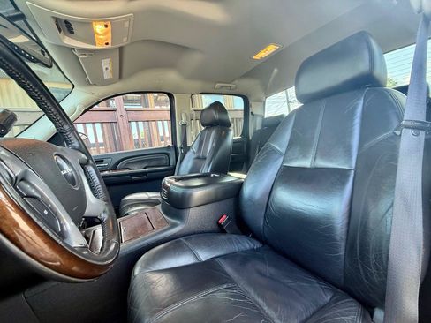 Used 2008 GMC Sierra 1500 Denali AWD/4WD image 18