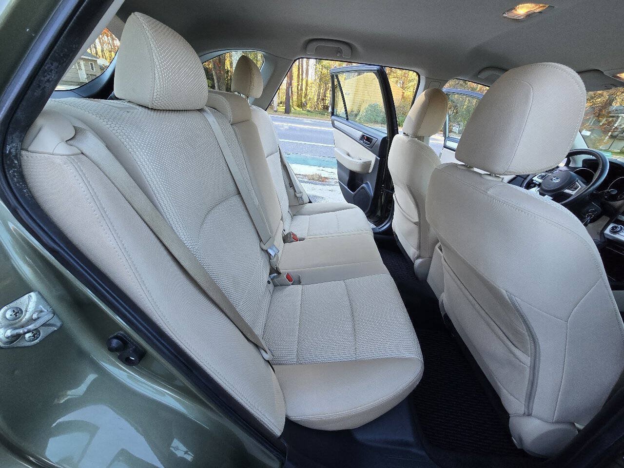 Used 2016 Subaru Outback 2.5i AWD/4WD image 19