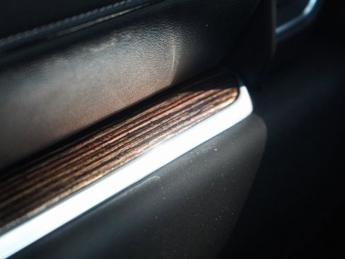 New 2026 GMC Sierra 1500 Elevation image 8