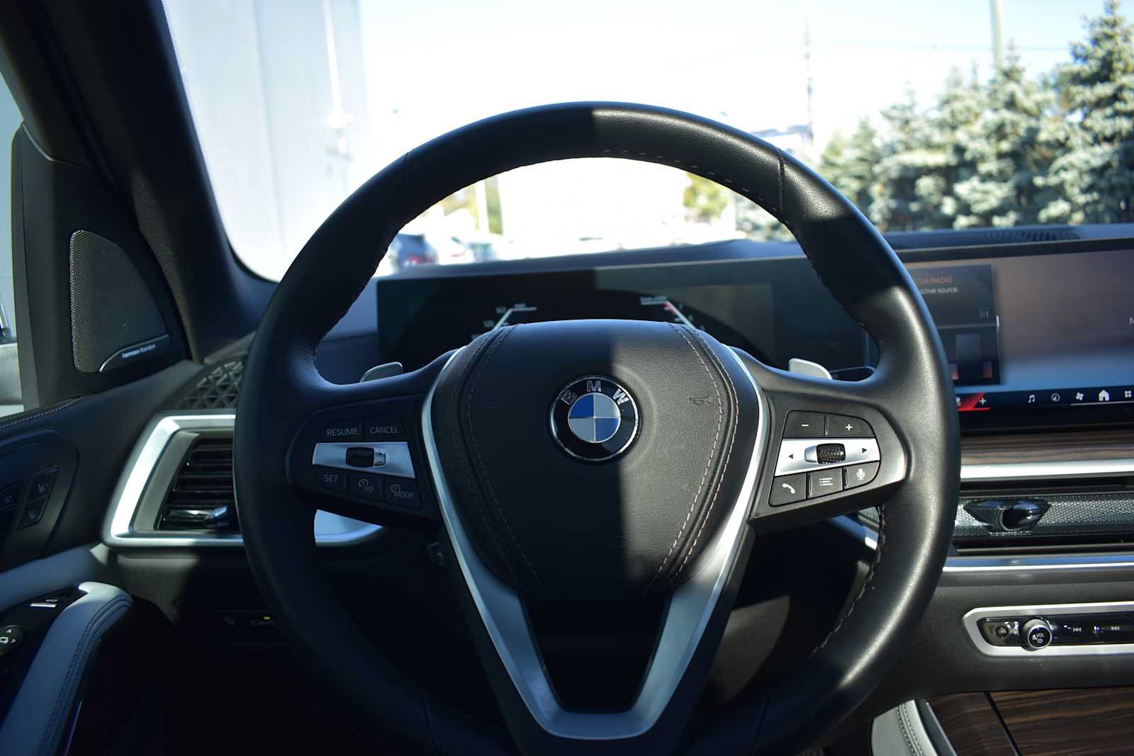 Used 2025 BMW X5 xDrive40i w/ Climate Comfort Package AWD/4WD image 25