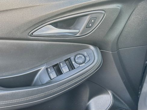 Used 2020 Buick Encore GX Preferred FWD image 16