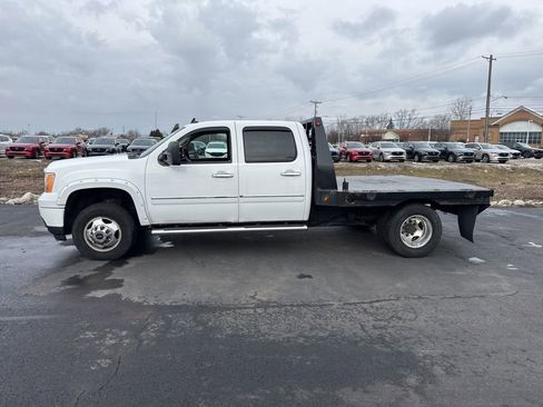 Used 2013 GMC Sierra 3500 Denali image 2