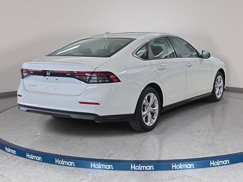 Used 2025 Honda Accord LX image 7