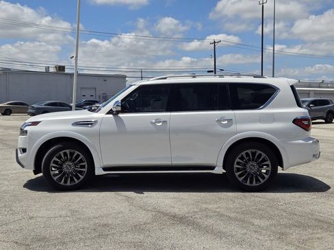 Certified 2024 Nissan Armada Platinum w/ Captain's Chairs Package RWD image 3