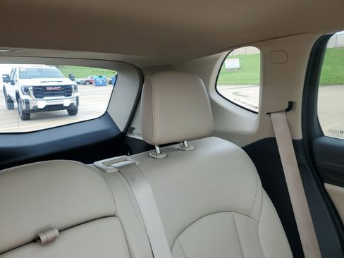 Used 2017 Buick Envision Premium image 15