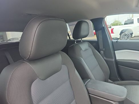 Used 2024 Chevrolet Trax LT w/ Driver Confidence Package FWD image 10