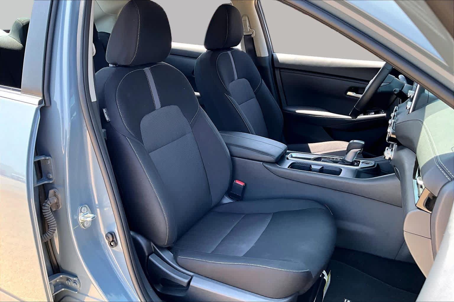 Certified 2025 Nissan Sentra SV w/ All-Weather Package FWD image 9