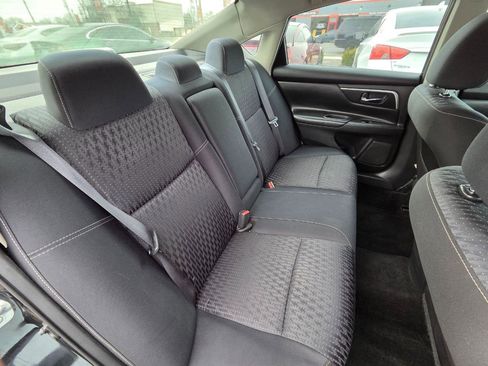 Used 2016 Nissan Altima 2.5 SV w/ Convenience Package image 18