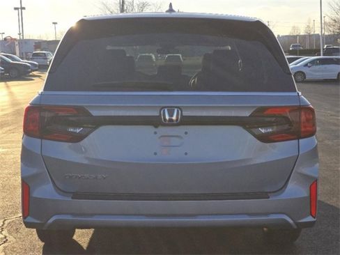 New 2026 Honda Odyssey EX-L image 9