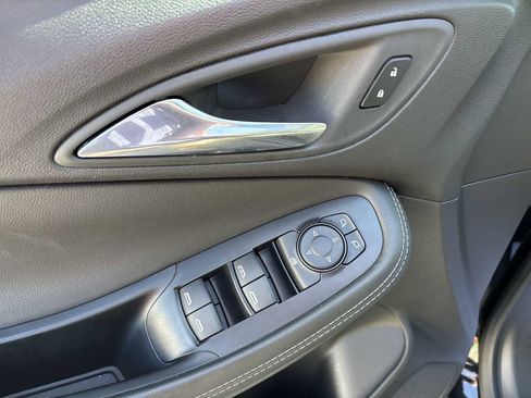 Used 2025 Buick Encore GX Preferred FWD image 22