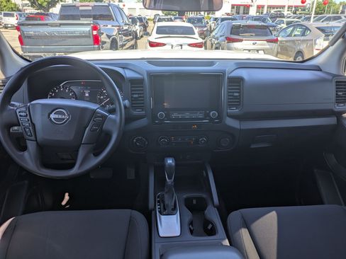 Used 2022 Nissan Frontier S AWD/4WD image 26