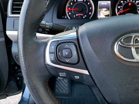 Used 2017 Toyota Camry SE FWD image 23