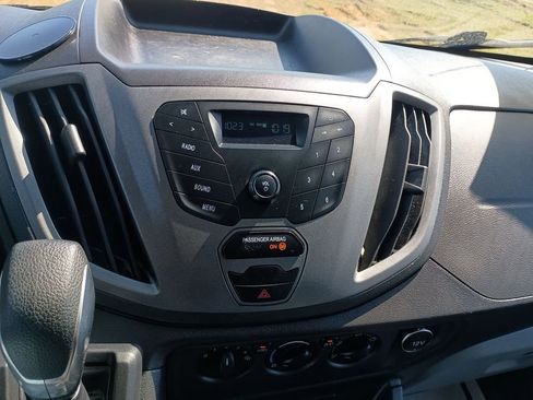 Used 2019 Ford Transit 250 130 Low Roof w/ Exterior Upgrade Package image 22