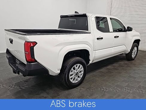 Used 2024 Toyota Tacoma SR image 9