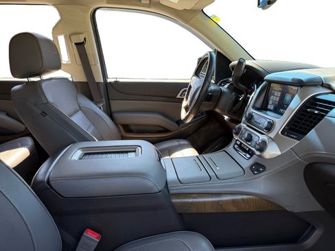 Used 2019 GMC Yukon Denali w/ Open Road Package image 14