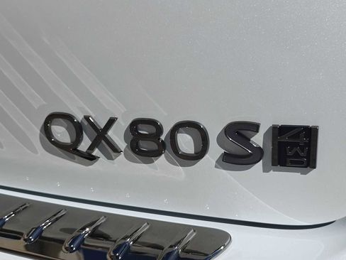 New 2026 INFINITI QX80 4WD w/ Sport Exterior Package image 6