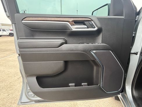 Used 2024 GMC Sierra 1500 Elevation image 14