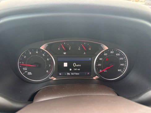 Used 2023 GMC Acadia SLT image 17