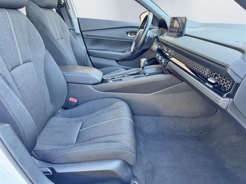 Used 2023 Honda Accord Sport image 19