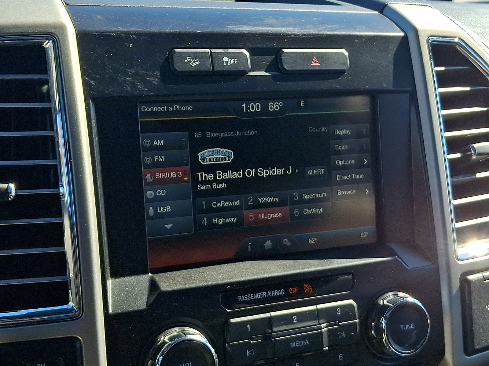 Used 2015 Ford F150 Lariat AWD/4WD image 19
