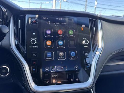 Used 2022 Subaru Outback Premium image 34