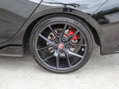 Used 2025 Honda Civic Type R image 9