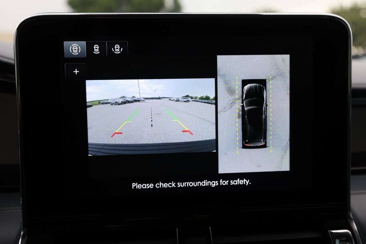 Used 2020 Lincoln Navigator L Black Label w/ Cargo Convenience Package AWD/4WD image 23