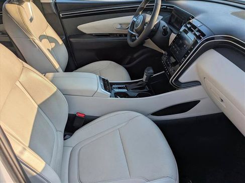 Used 2022 Hyundai Tucson SEL w/ Convenience + Premium Package FWD image 18